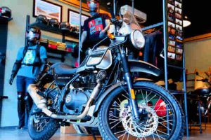 Royal Enfield Bike Showroom In Kondapur